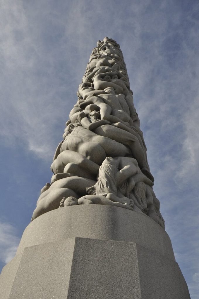Vigeland-Sculpture-Park Oslo-Bronze-Sculptures-Monolith
