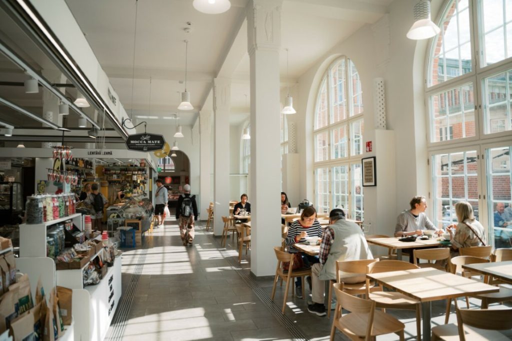Best-Food-Markets-and-Food-Halls-in-Helsinki-Hakaniemi-Market-Hall