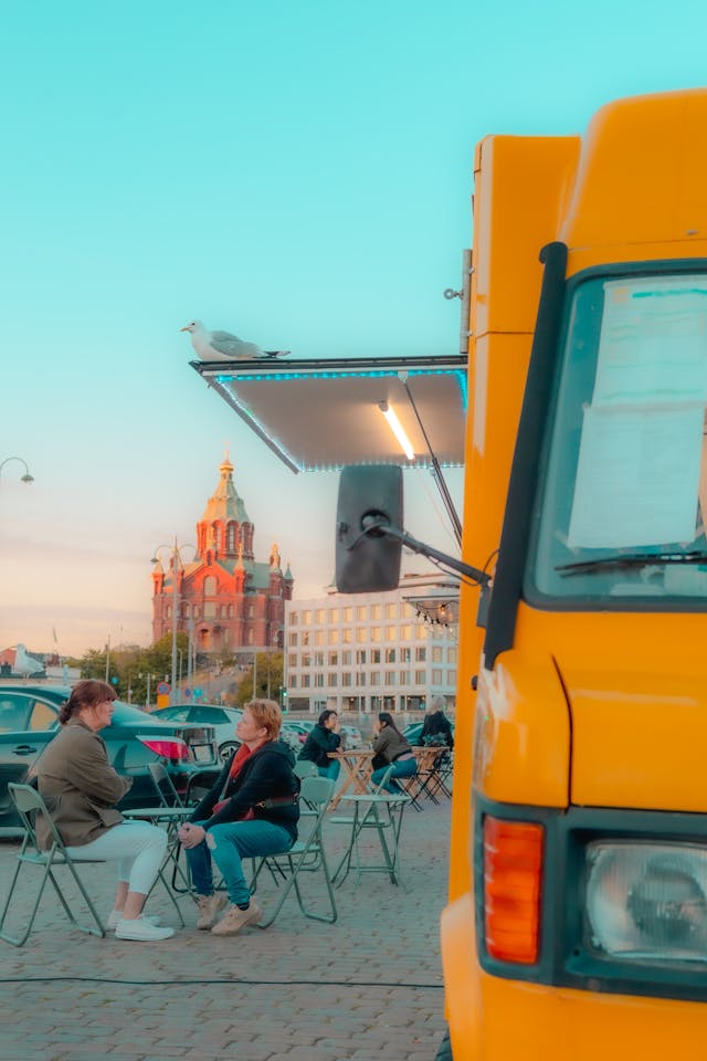 Best-Food-Markets-and-Food-Halls-in-Helsinki-food-stall