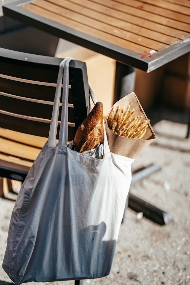 Finnish_rey_bread.jpg