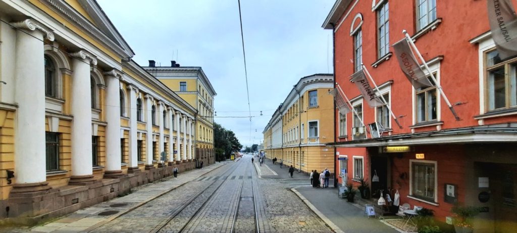 Helsinki-Art-Nouveau-Architecture-Street-color