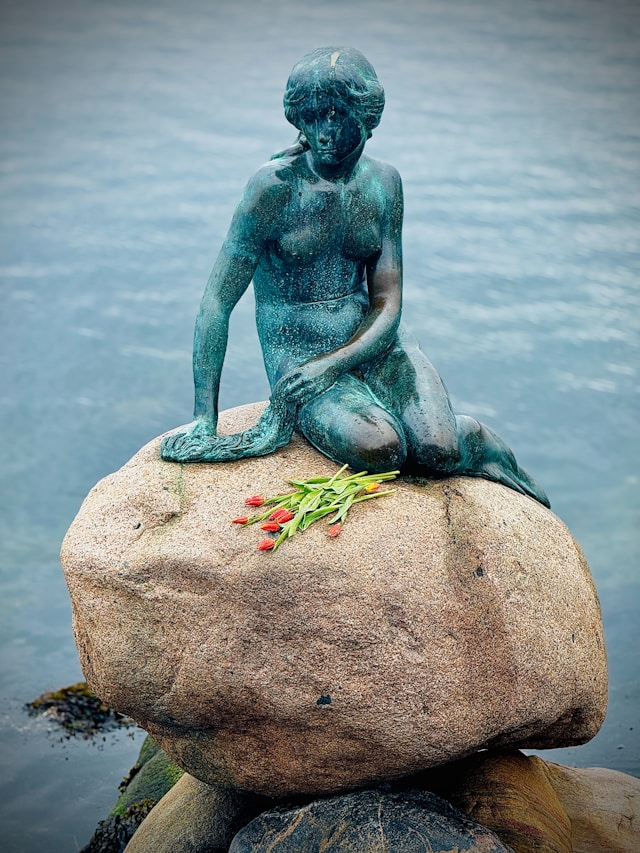 Nyhavn-Harbor-Copenhagen-little-mermaid-statue