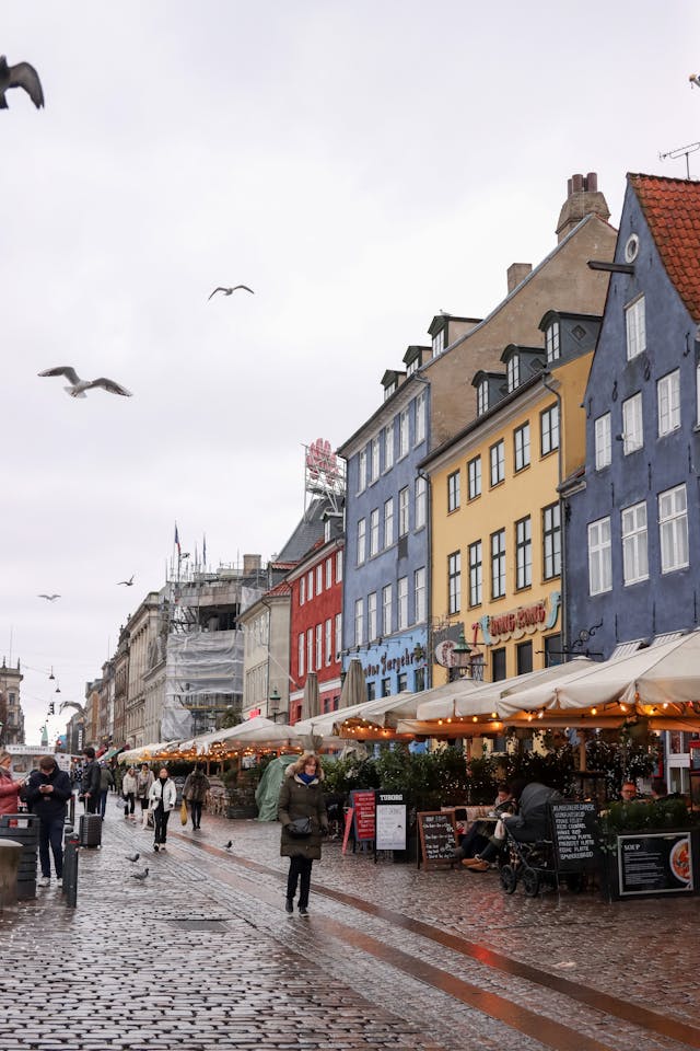 Nyhavn-Harbor-Copenhagen-walking-man