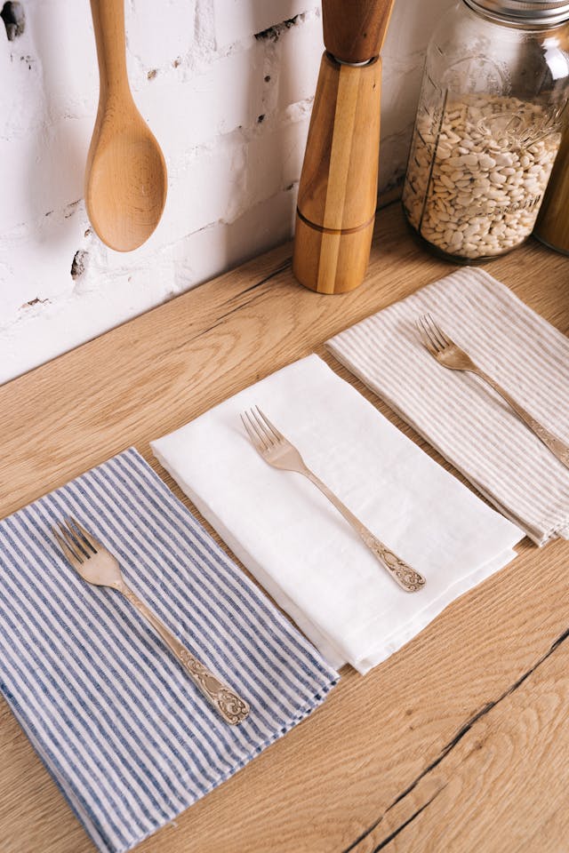 Oslo-forks-and-towels