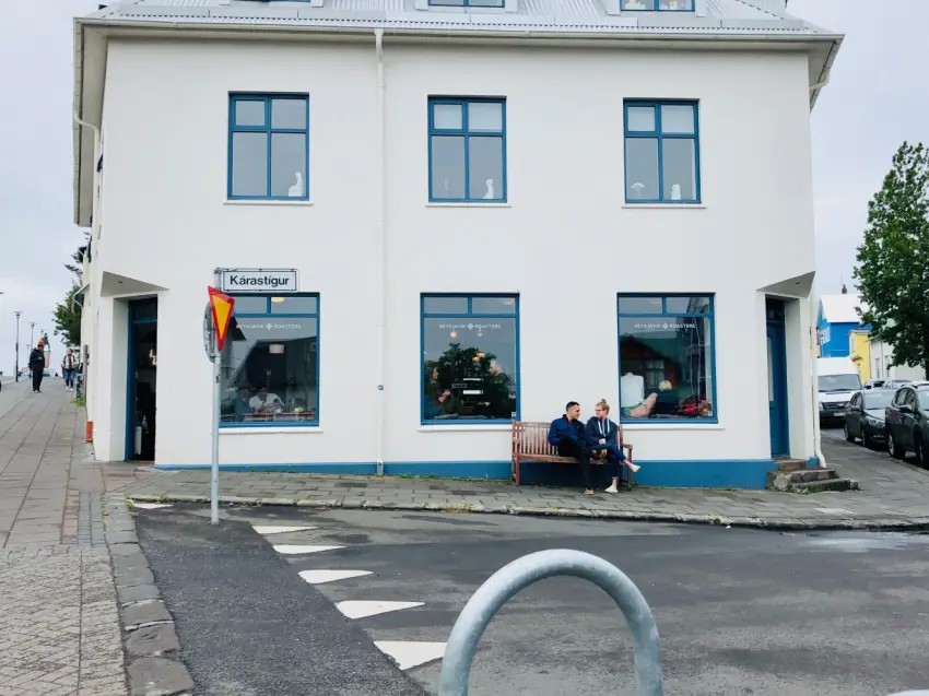 Reykjavik-Roasters-Outside