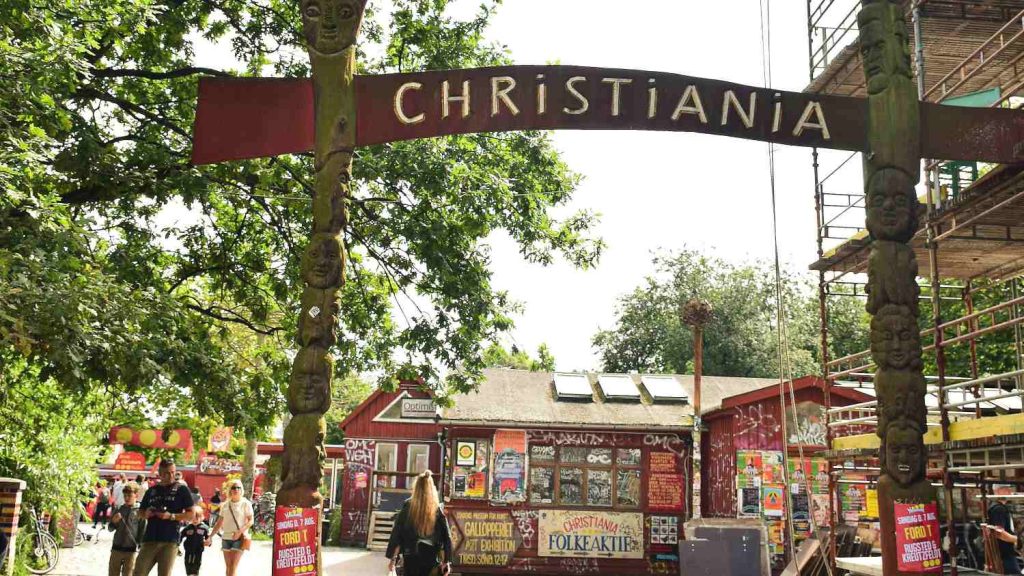 Christiania-Copenhagen-Travel-Guide-Enter